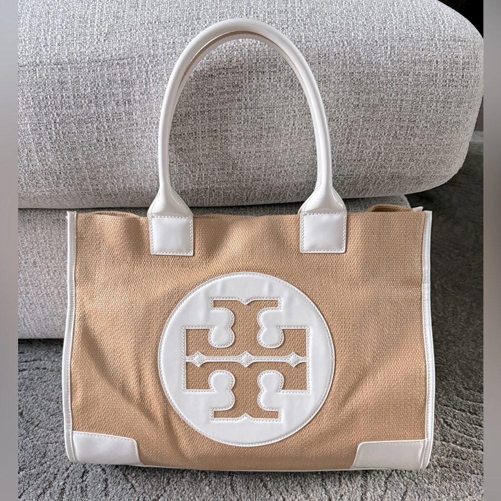 TORY BURCH Ella Tote Bag in White Patent Leather and Beige Raffia/Canvas Fabric